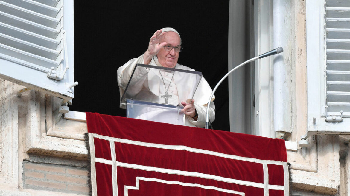 Pope Francis leads the Angelus prayer, as the Roman Catholic Church marks its World Day of Peace, at the Vatican, January 1, 2023. Vatican Media/­Handout via REUTERS ATTENTION EDITORS - THIS IMAGE WAS PROVIDED BY A THIRD PARTY.